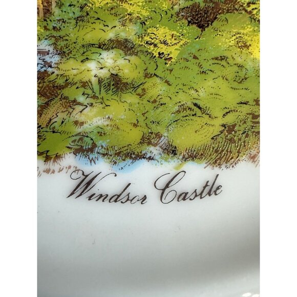 Vintage Windsor Castle Souvenir Plate – James Gerard London - Picture 2 of 8
